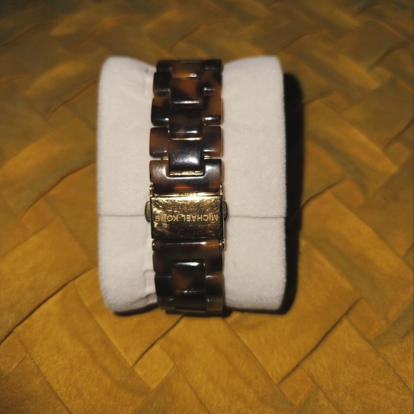 Michael Kors Watch - Picture 2 of 2